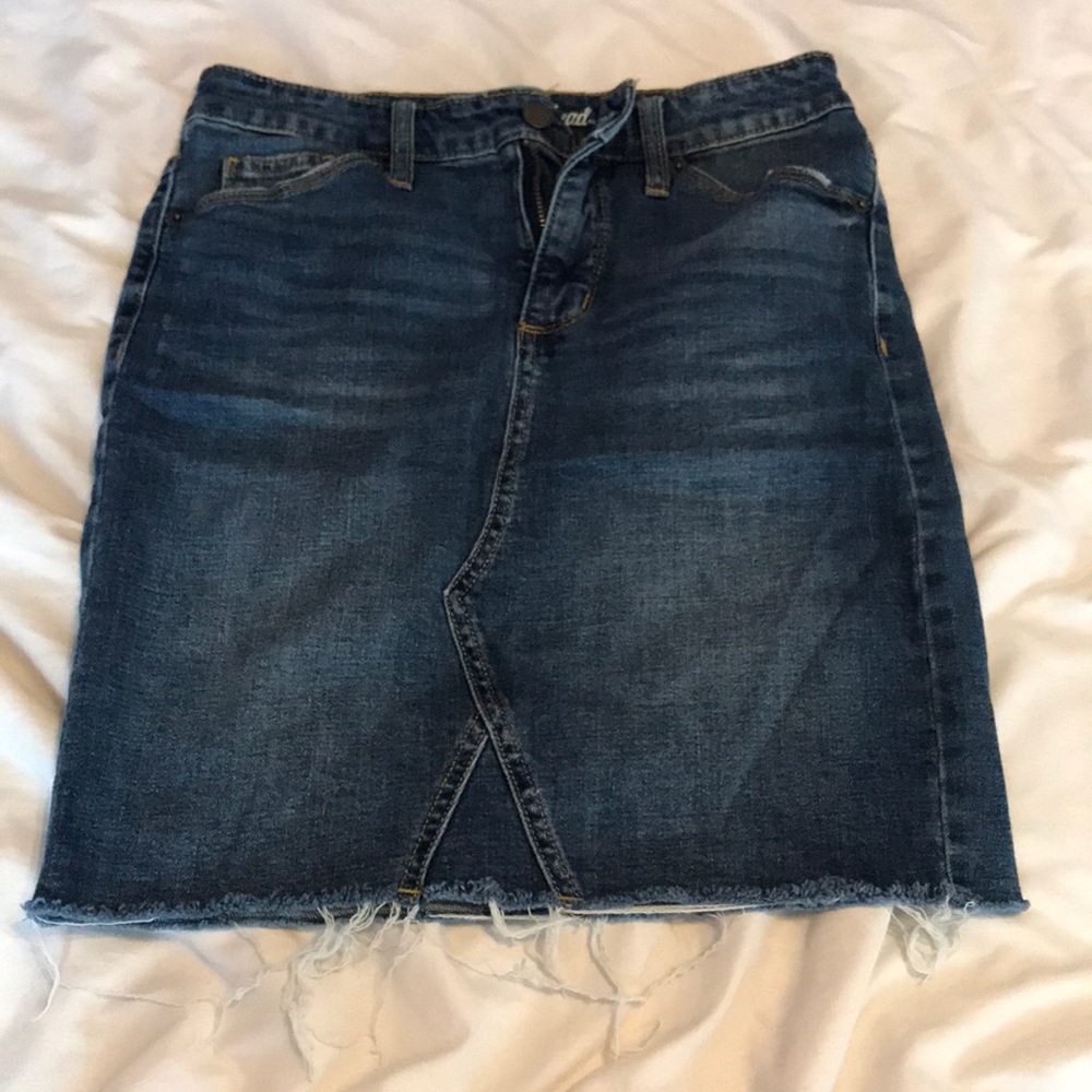 Universal Thread Skirt